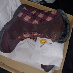 Brand new Snow boots